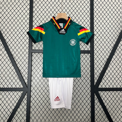 Kit Criança Alemanha 1992 Alternativo