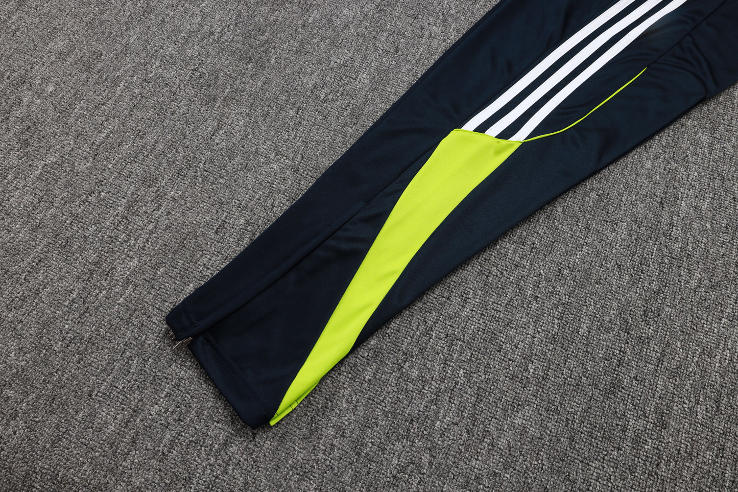 Fato de Treino Real Madrid CF 2025-26 - Camisola com Fecho