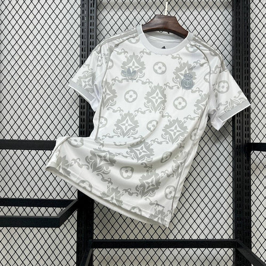 Camisola Real Madrid CF 2025-26 Edição LV Versão Adepto