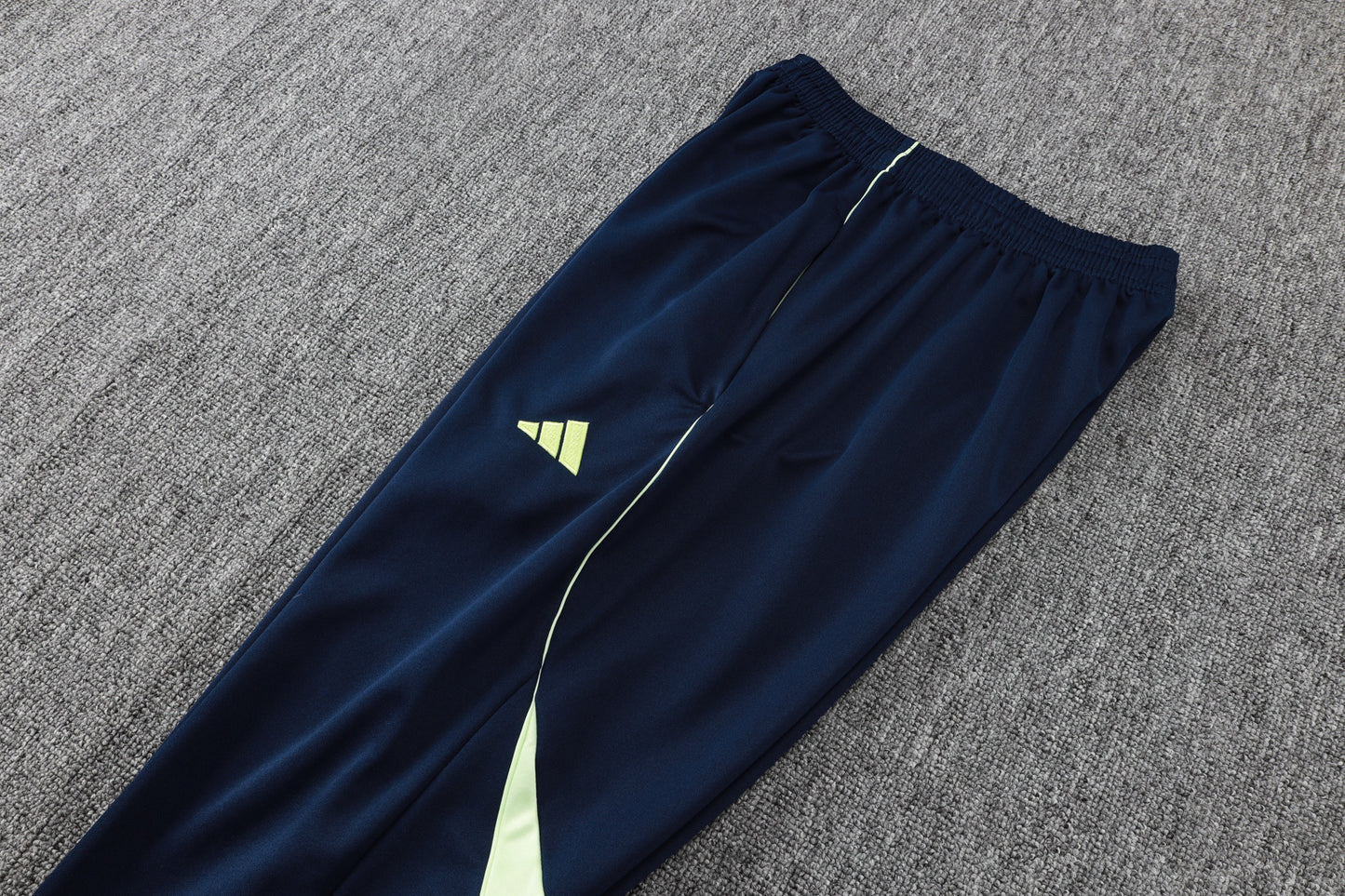 Fato de Treino Real Madrid CF 2025-26 - Casaco sem Capuz