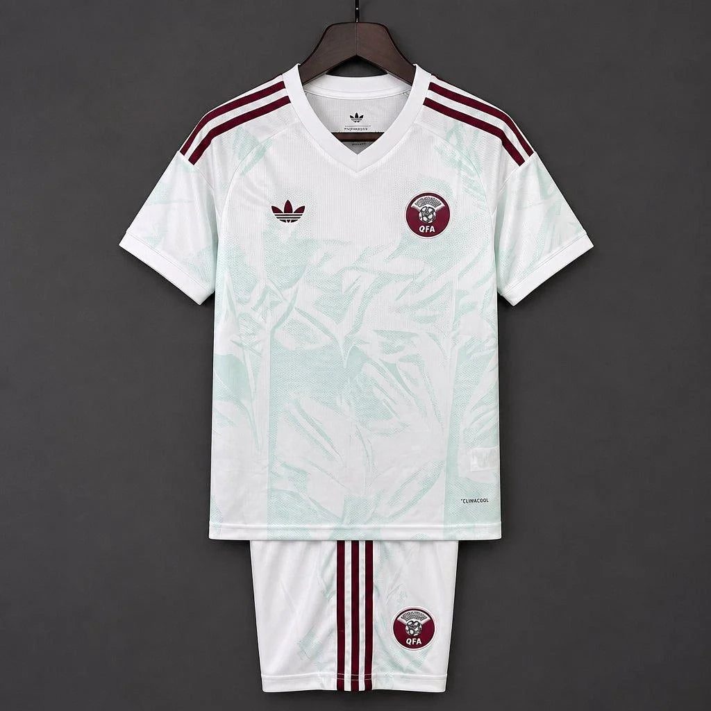 Kit Criança Qatar 2026 Alternativo Branco