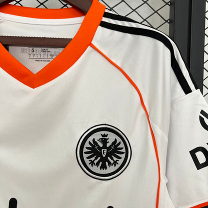 Camisola SG Eintracht Frankfurt 2025-26 Alternativa Branca Versão Adepto