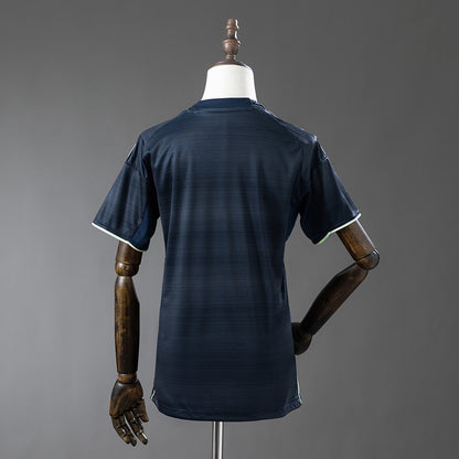 Camisola Real Madrid CF 2025-26 Alternativa Azul Esucura Versão Mulher
