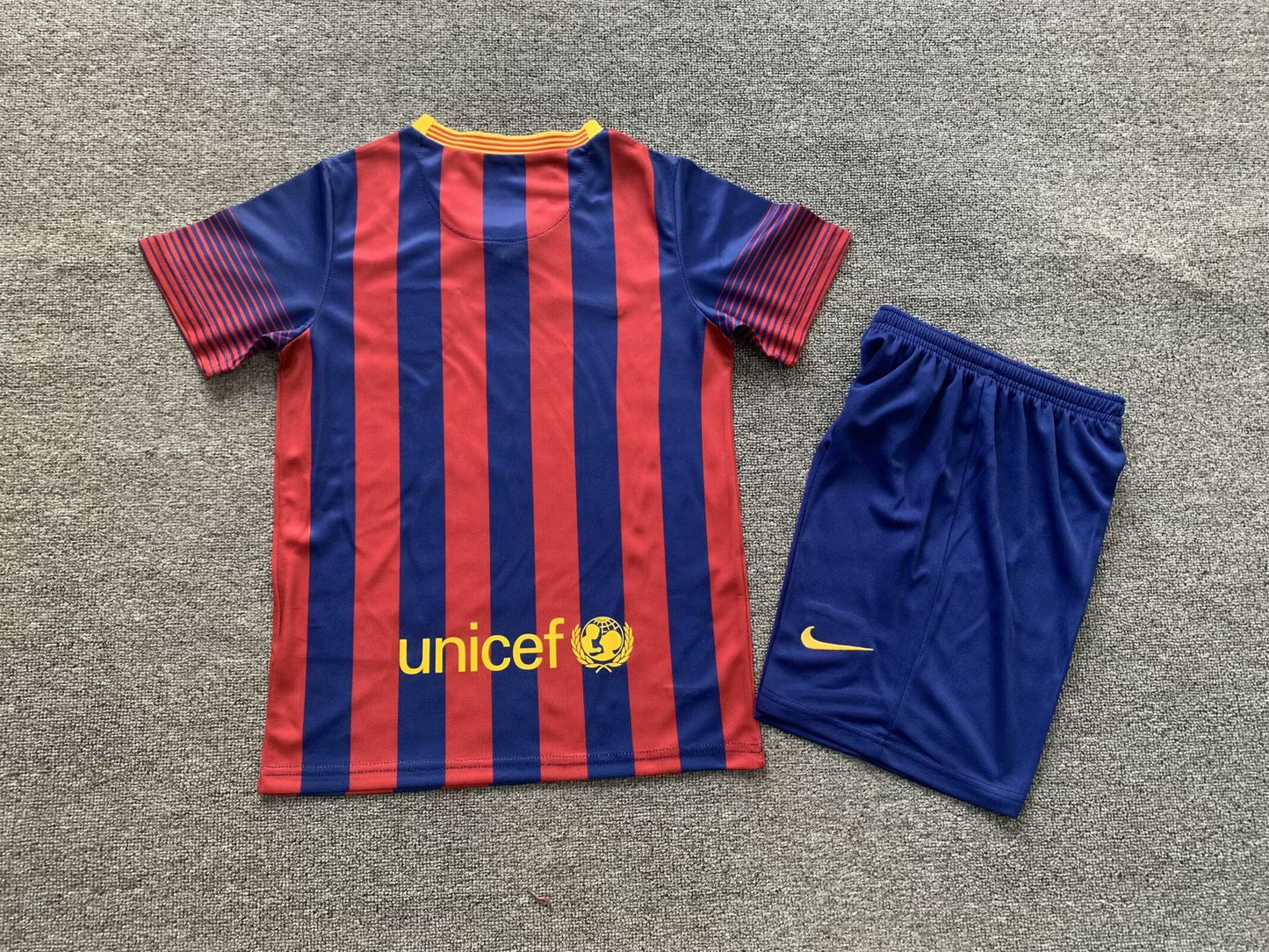 Kit Criança FC Barcelona 2013-14 Principal