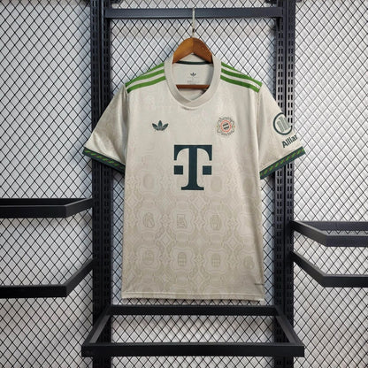 Camisola FC Bayern Munique 2025-26 Edição Oktoberfest Versão Adepto