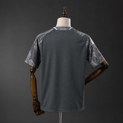 Camisola Leeds-U 2026-27 Alternativa Preta Versão Adepto