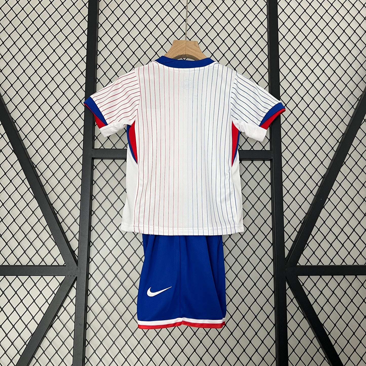 Kit Criança França 2024 Alternativo