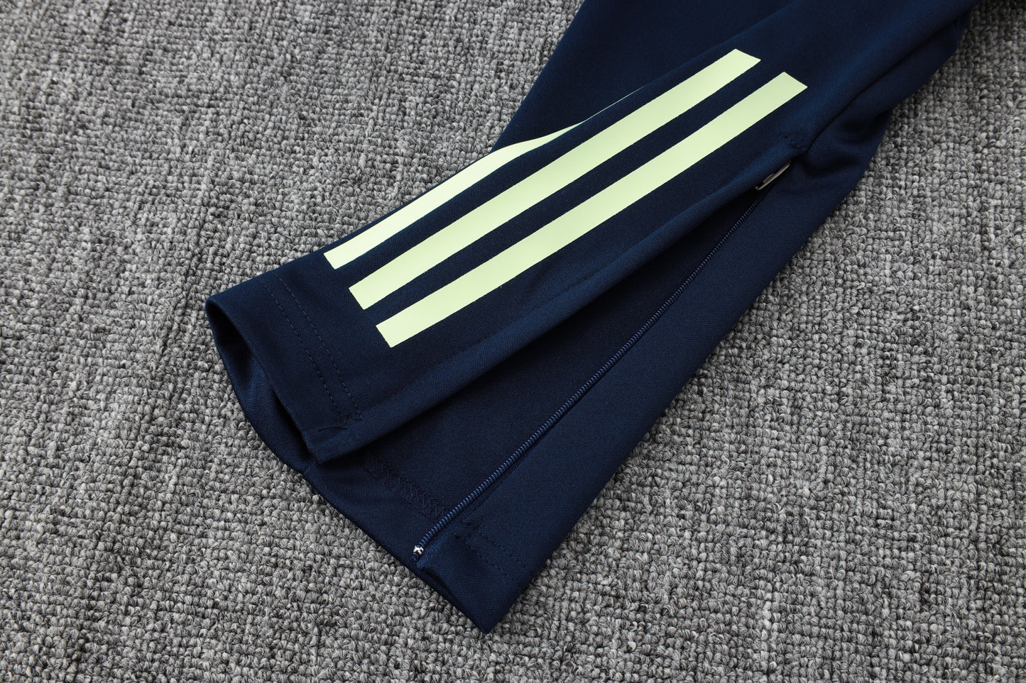 Fato de Treino Real Madrid CF 2025-26 - Casaco sem Capuz