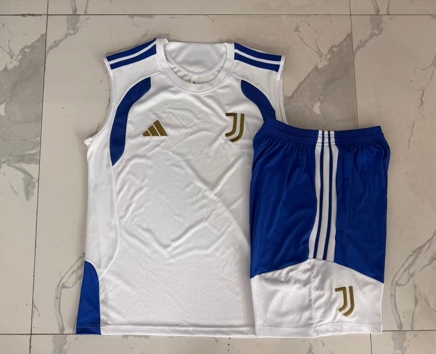 Kit Treino Manga Cava Juventus FC 2026-27