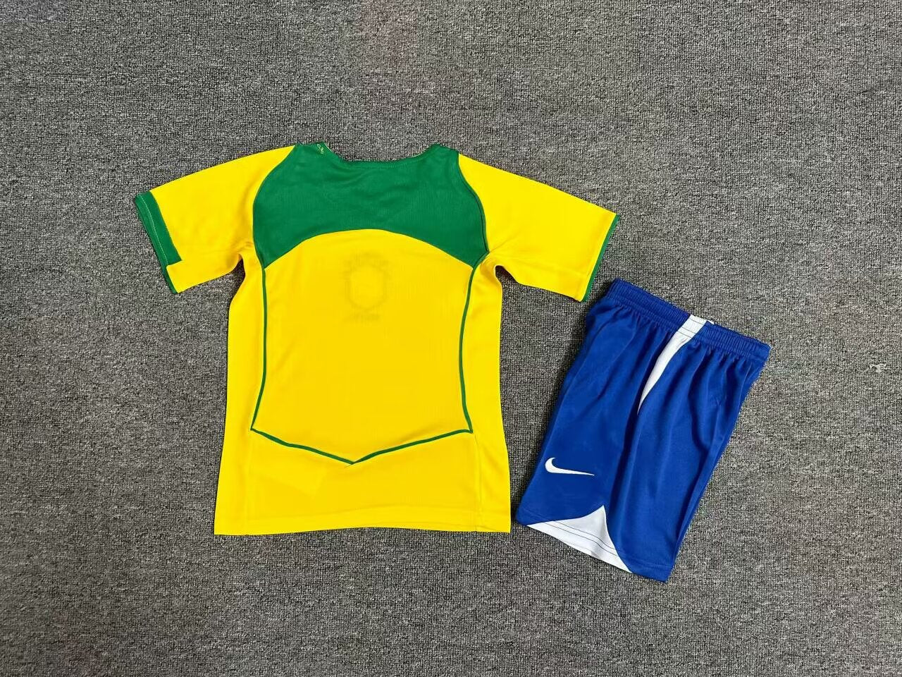 Kit Criança Brasil 2004 Principal