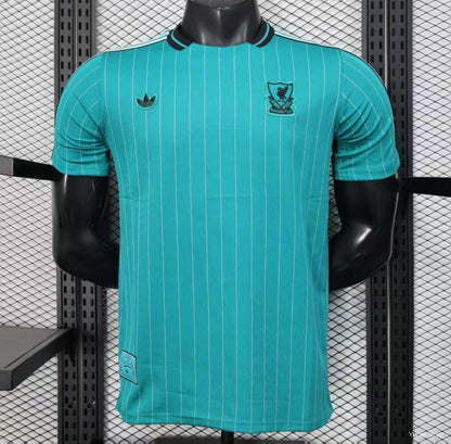 Camisola LIV 2025-26 Icon Range Travel Versão Jogador