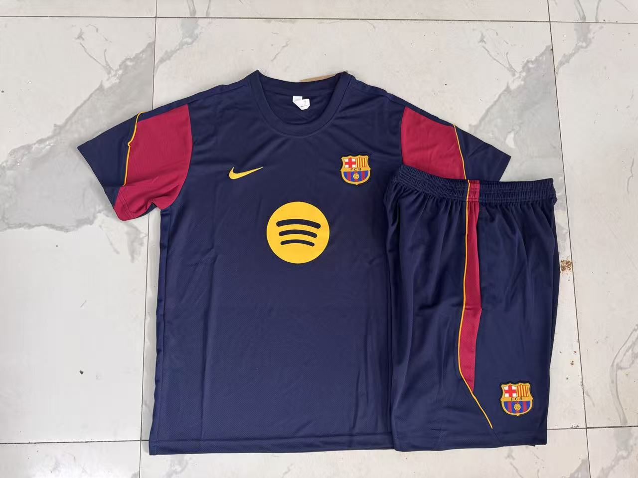 Kit Treino Camisola FC Barcelona 2026-27