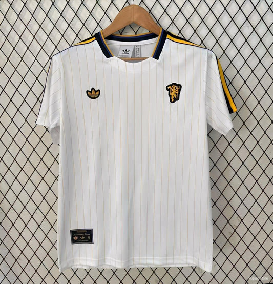 Camisola M-United 2025-26 Icon Range Travel Versão Adepto