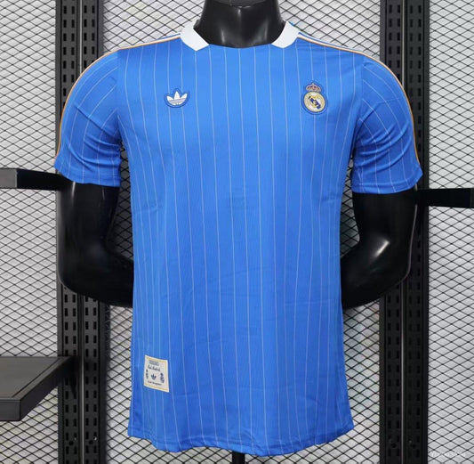 Camisola Real Madrid CF 2025-26 Icon Range Travel Versão Jogador