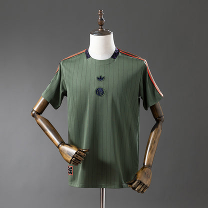 Camisola FC Bayern Munique 2025-26 Icon Range Travel Versão Adepto