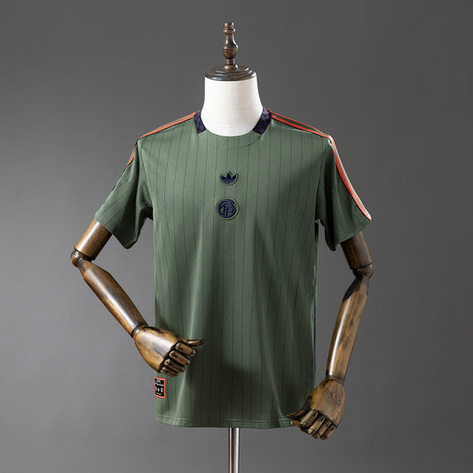 Camisola FC Bayern Munique 2025-26 Icon Range Travel Versão Adepto