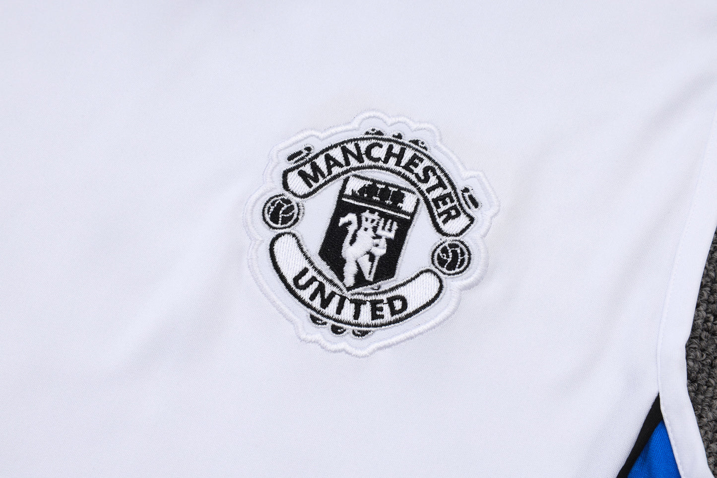 Kit Treino Manga Cava M-UNITED 2025-26