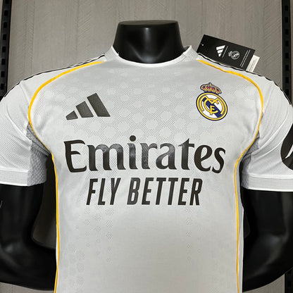 Camisola Real Madrid CF 2025-26 Principal Versão Adepto Jogador