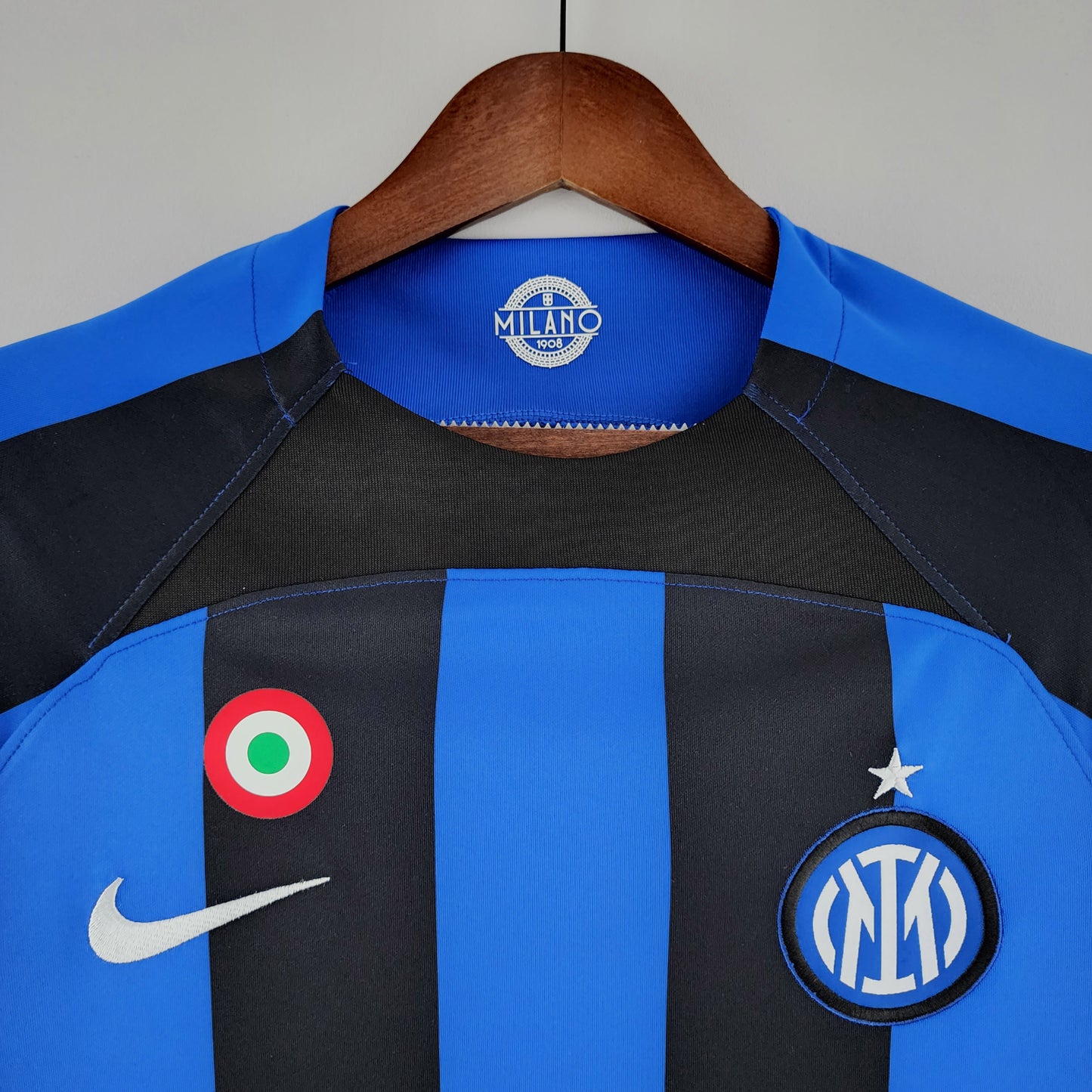 Camisola Inter Milão 2022-23 Principal