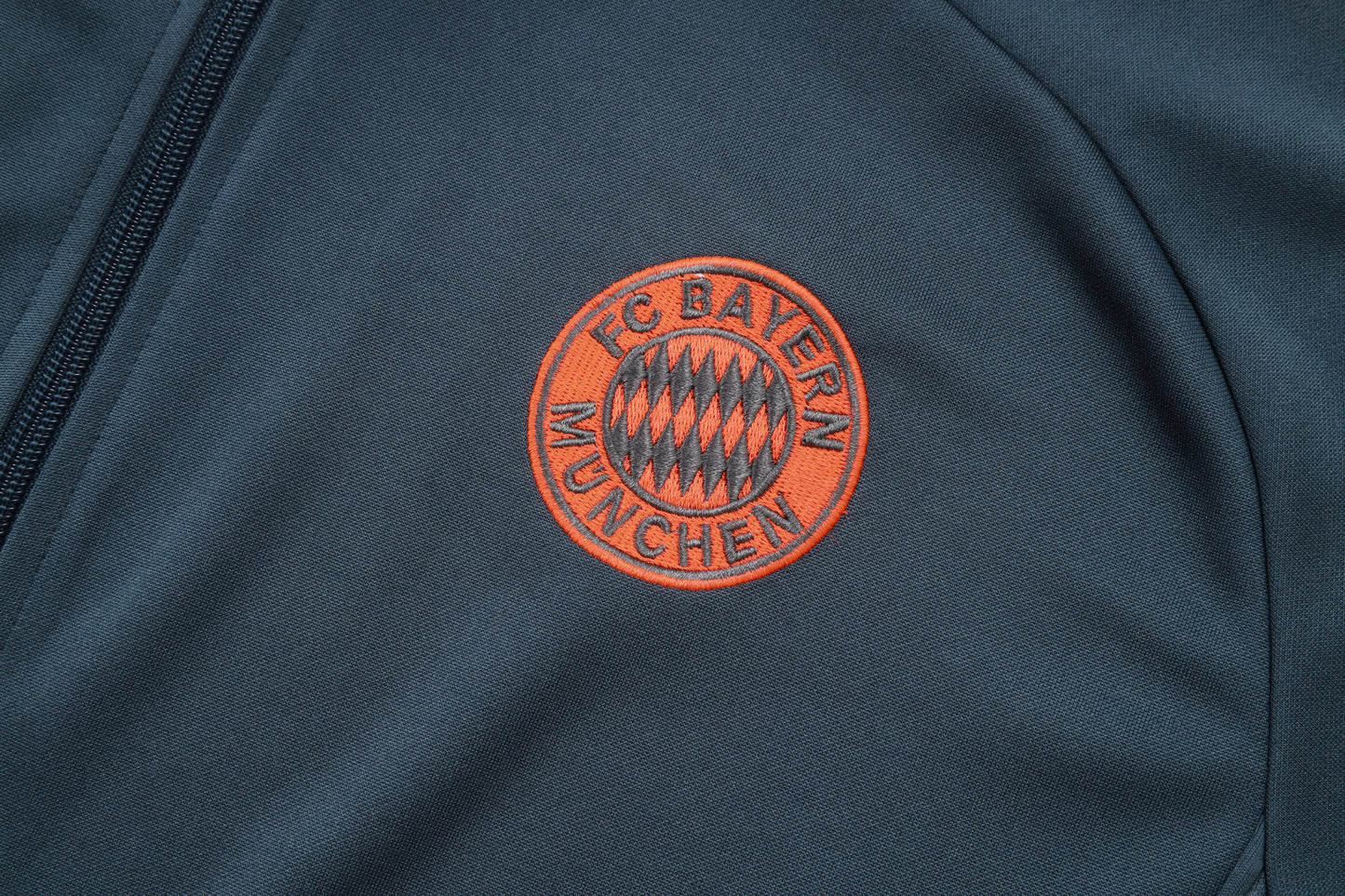 Fato de Treino FC Bayern Munique 2025-26 - Casaco sem Capuz