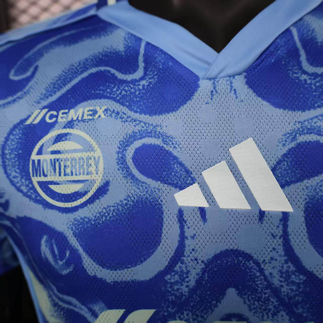 Camisola Tigres UANL 2025-26 Alternativa Azul Versão Jogador