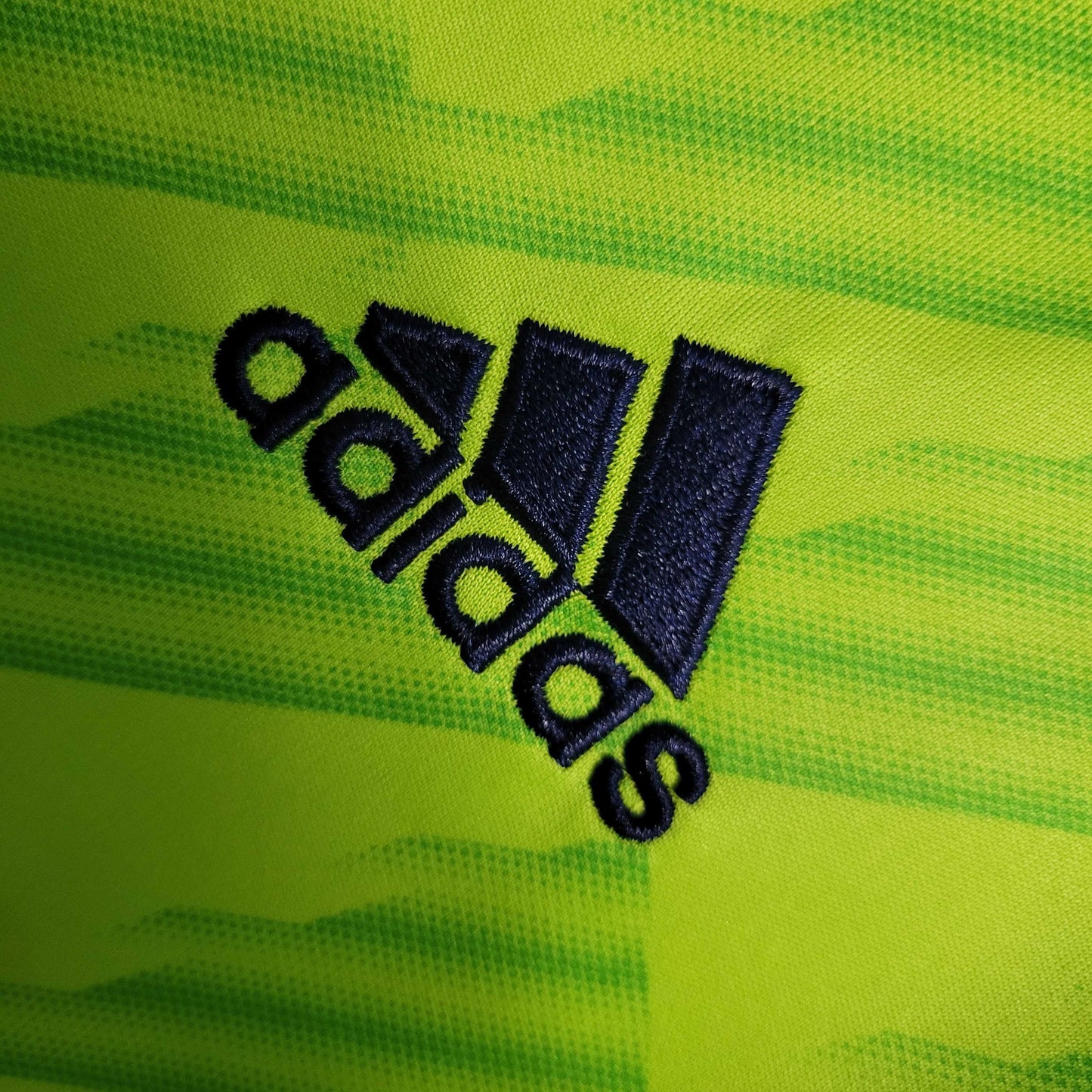 Camisola M-United 2022-23 Alternativa