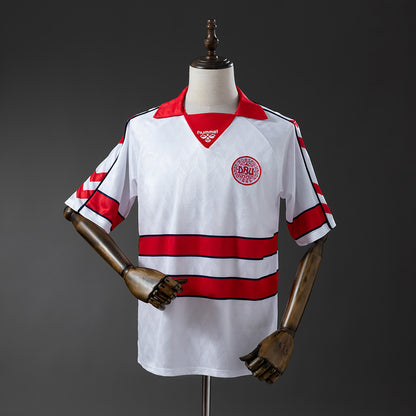 Camisola Dinamarca 1988 Alternativa Branca Versão Adepto