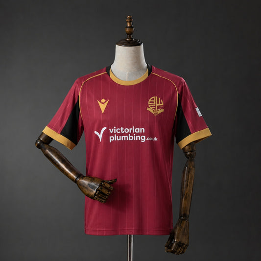 Camisola Bolton Wanderers 2026-27 Alternativa Vermelha Versão Adepto