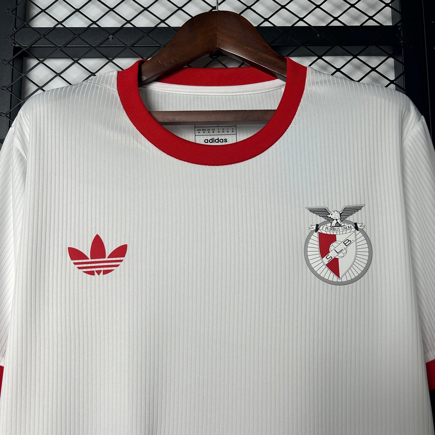 Camisola SLB 2025-26 Edição 100º Aniversário Versão Adepto