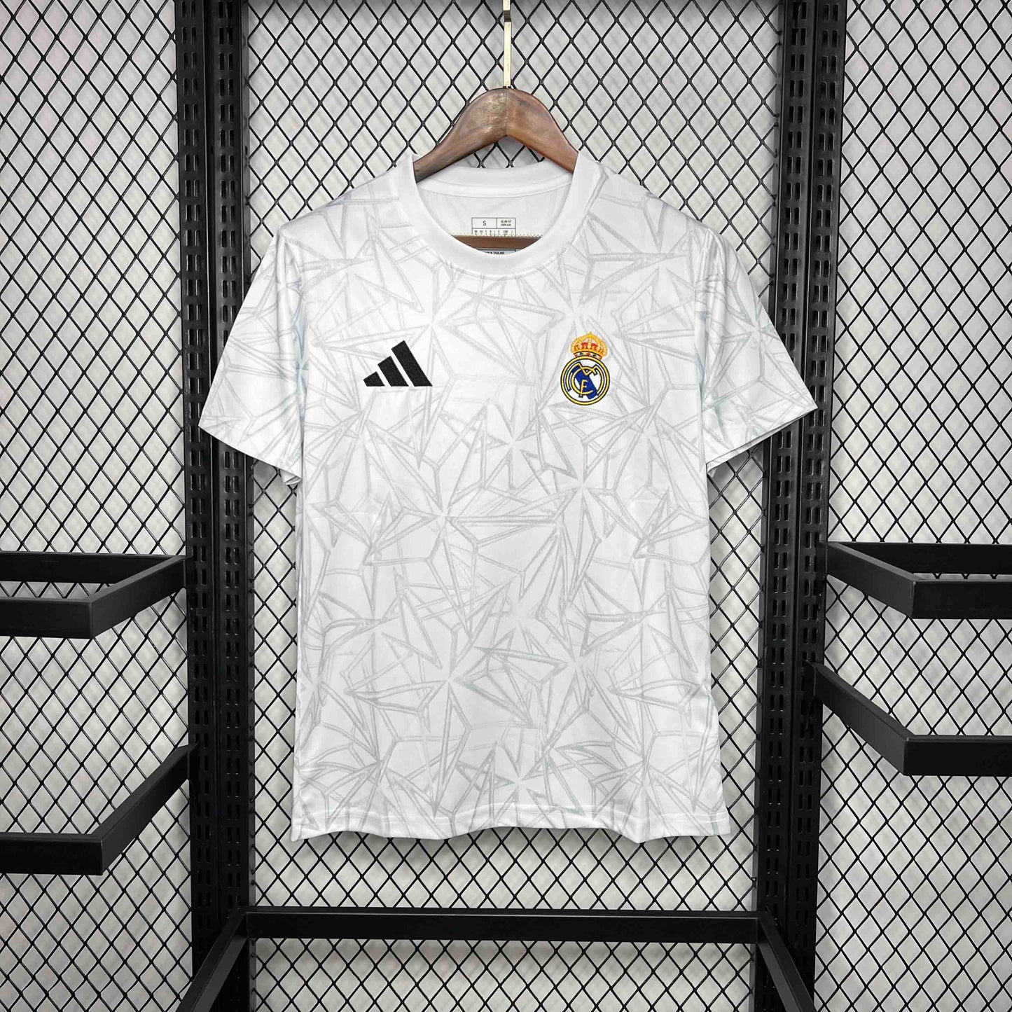 Camisola Real Madrid CF 2024-25 Treino Versão Adepto