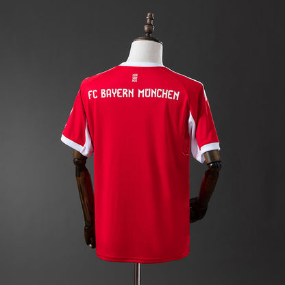 Camisola FC Bayern Munique 2025-26 Principal Versão Adepto