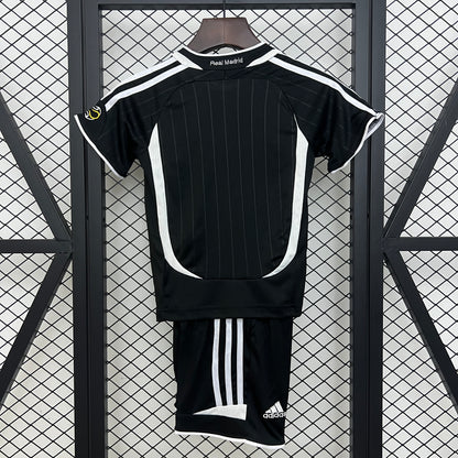 Kit Criança Real Madrid 2006-07 Alternativo