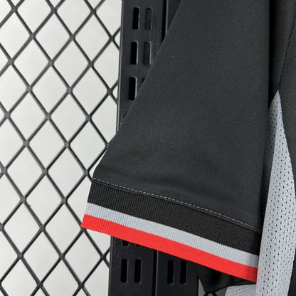 Camisola US Cremonese 2025-26 Alternativa Preta Versão Adepto