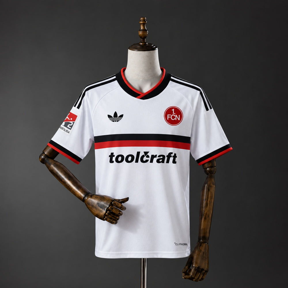 Camisola 1.FC Nuremberg 2026-27 Alternativa Branca Versão Adepto