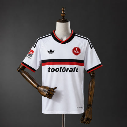 Camisola 1.FC Nuremberg 2026-27 Alternativa Branca Versão Adepto