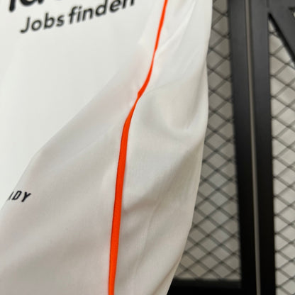 Camisola SG Eintracht Frankfurt 2025-26 Alternativa Branca Versão Adepto