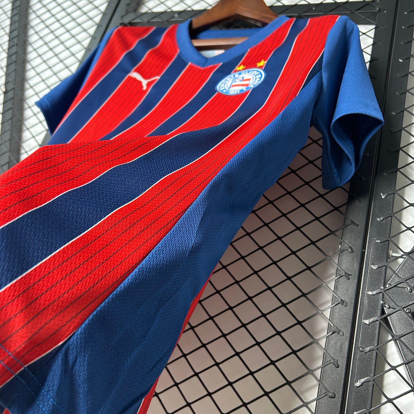 Camisola Bahia 2025-26 Alternativa Vermelha Versão Mulher