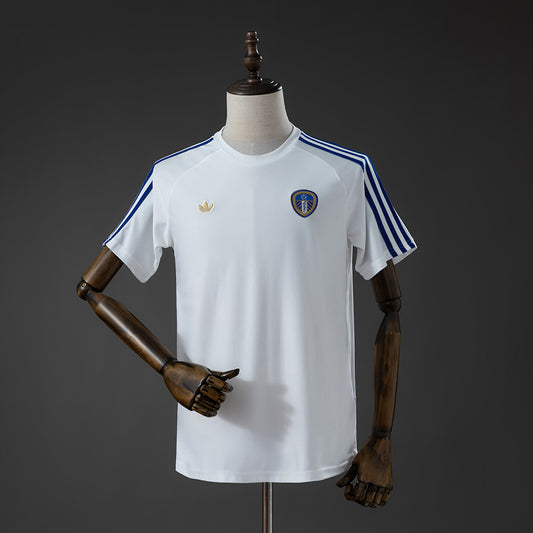 Camisola Leeds-U 2026-27 Terrace Icons Branca Versão Adepto