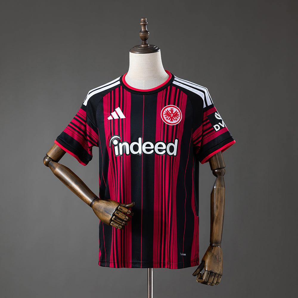 Camisola SG Eintracht Frankfurt 2026-27 Principal Versão Adepto