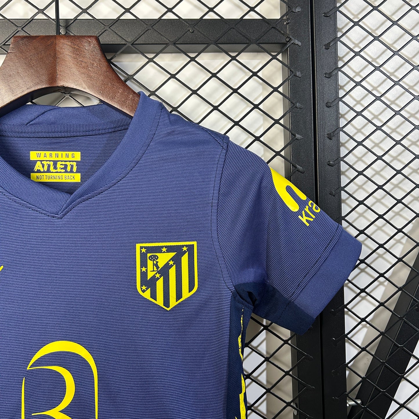 Kit Criança Atletico Madrid 2025-26 Alternativo