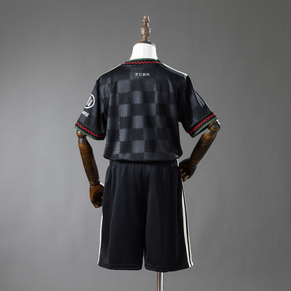 Kit Criança FC Bayern Munique 2025-26 Alternativo