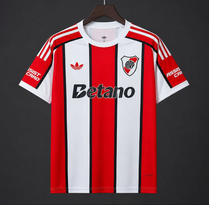 Camisola CA River Plate 2026-27 Alternativa Riscas Versão Adepto