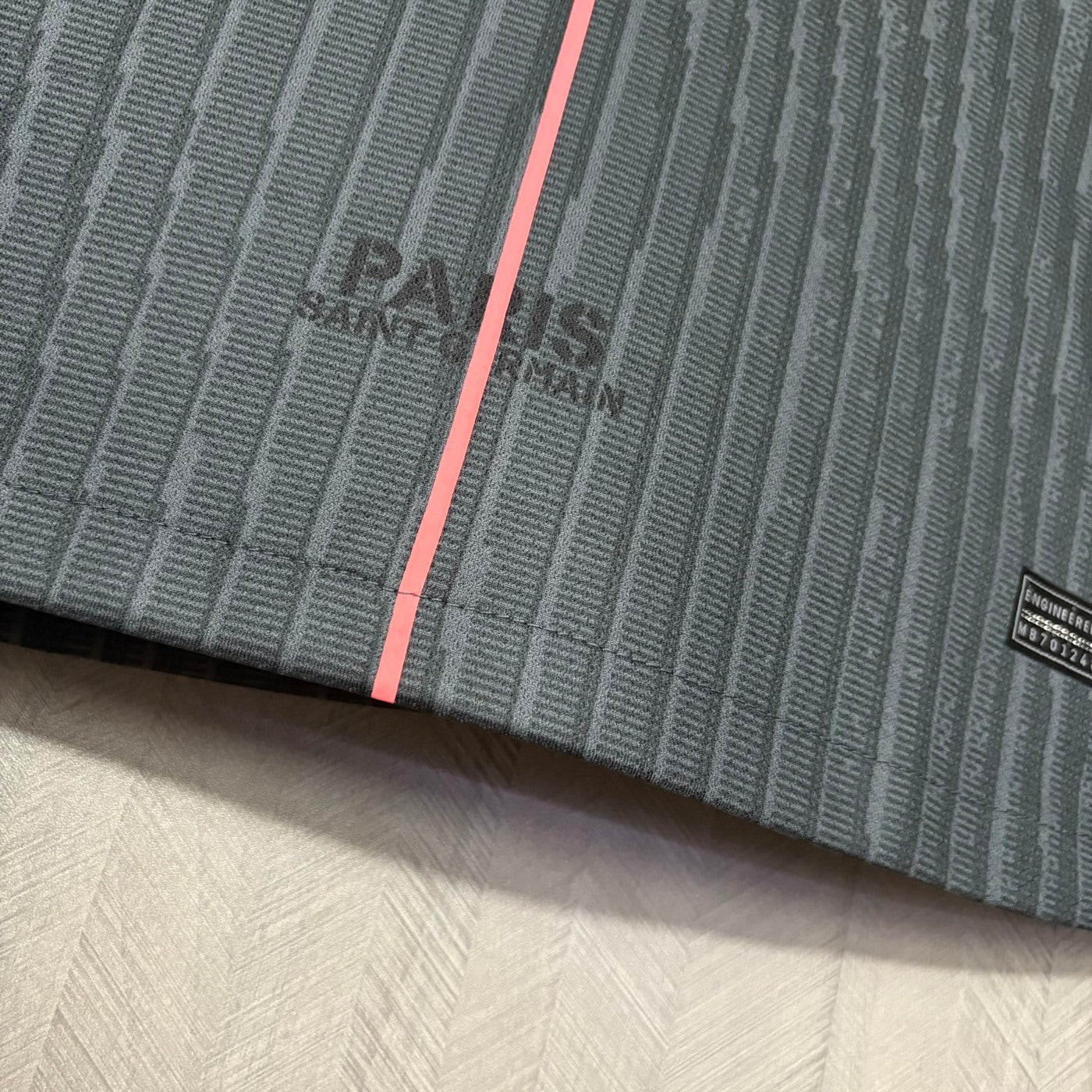 Camisola FC Paris Saint-Germain 2025-26 Alternativa Preta Versão Adepto