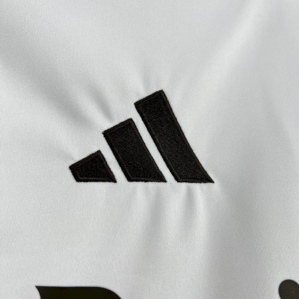 Camisola Real Madrid CF 2025-26 Principal Versão Adepto BELLINGHAM #5