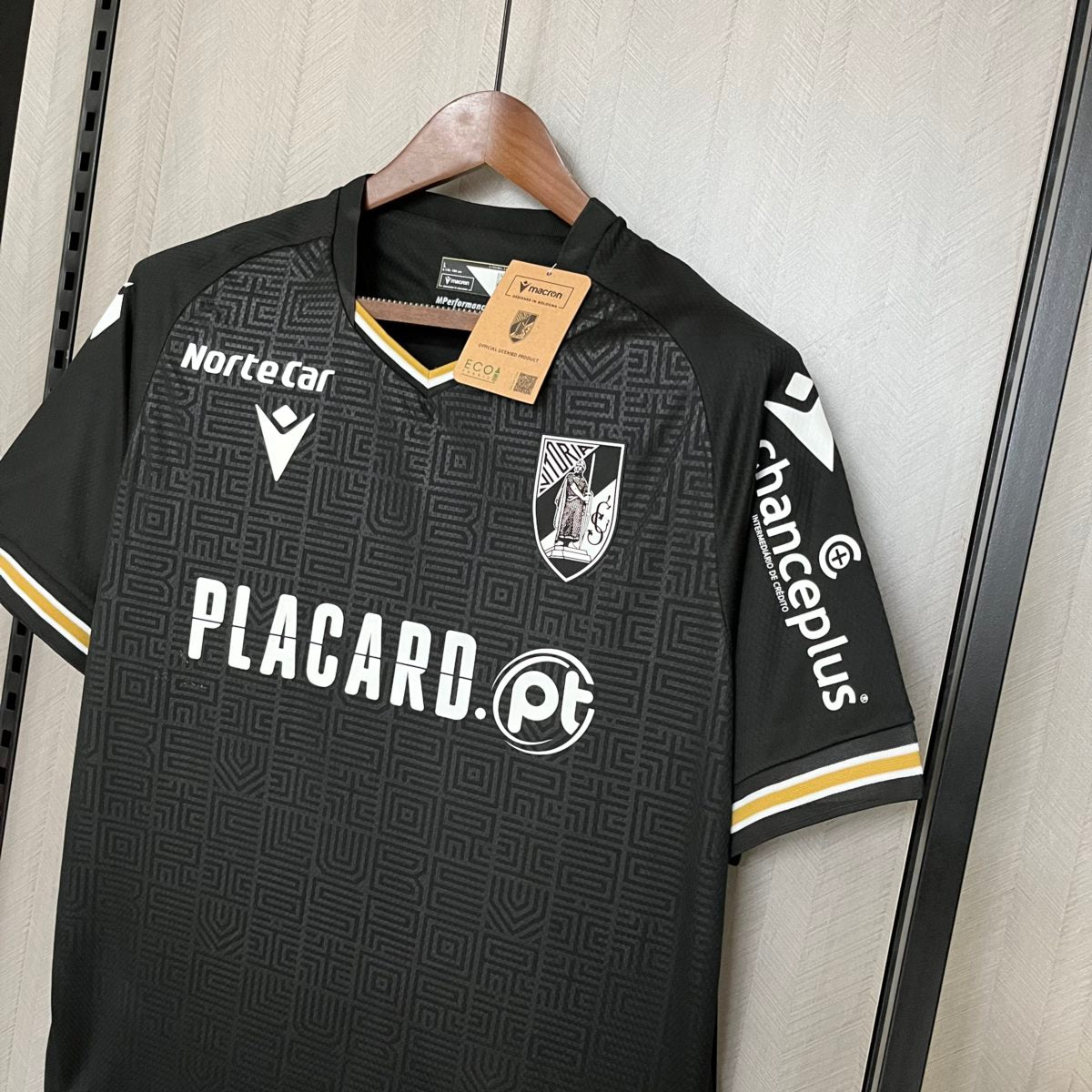 Camisola Vitoria SC 2024-25 Alternativa Preta Versão Adepto