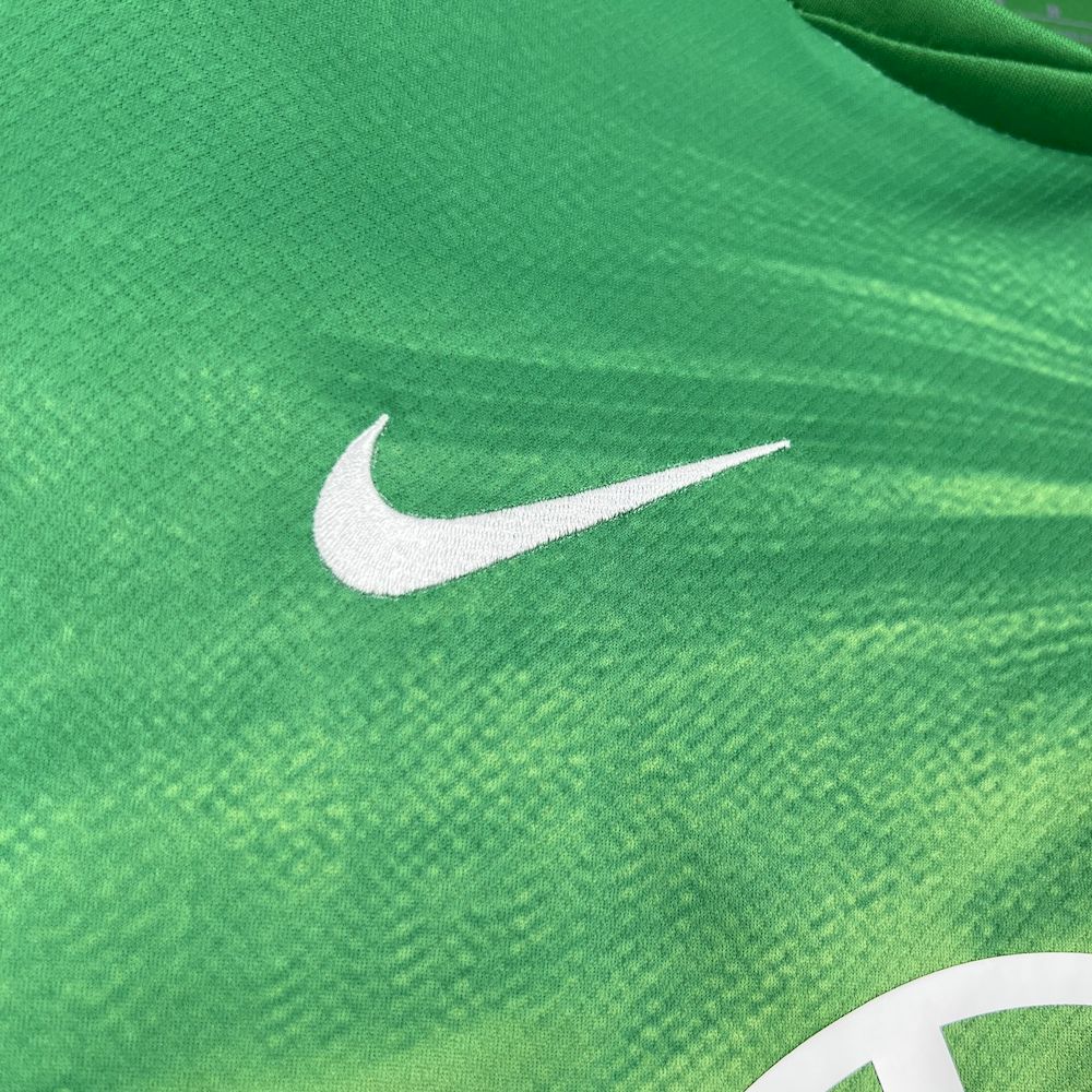 Camisola VfL Wolfsburg 2025-26 Principal Versão Adepto