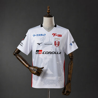 Camisola Nagoya Grampus 2026-27 Alternativa Branca Versão Adepto