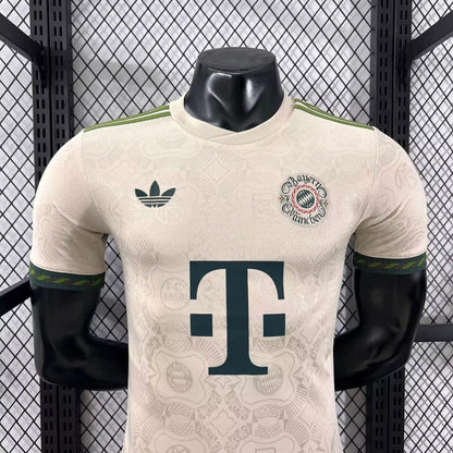 Camisola FC Bayern Munique 2025-26 Edição Oktoberfest Versão Jogador