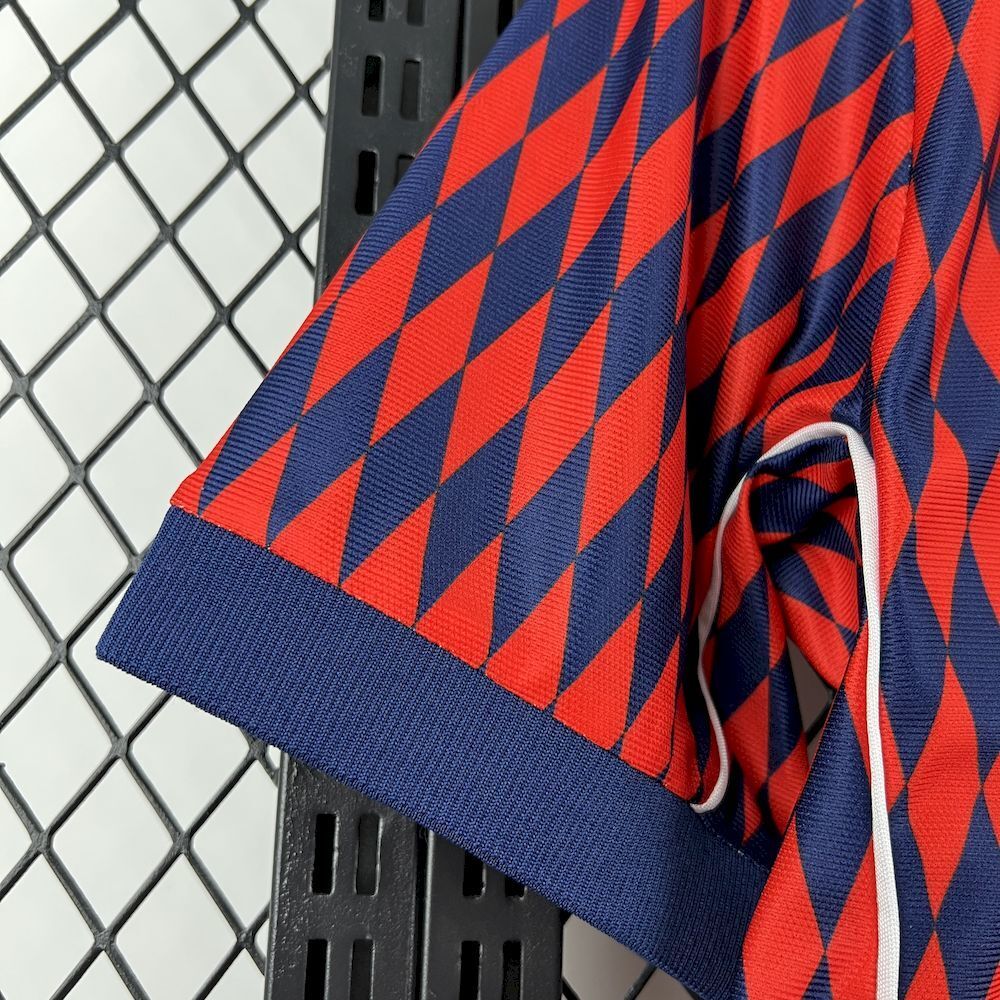 Camisola FC Bayern Munique 2025-26 Edição Especial Versão Adepto