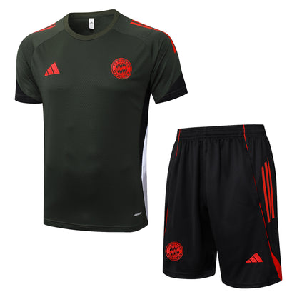 Kit Treino Camisola FC Bayern Munique 2025-26